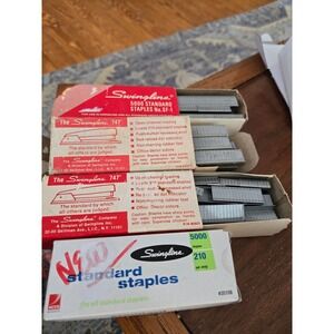 Swingline Staples Vintage 747 SD1 plus bonus box